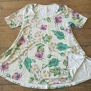 Lularoe Floral Perfect T